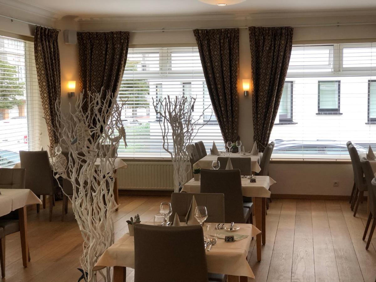 Hotel Atlanta Knokke Bagian luar foto