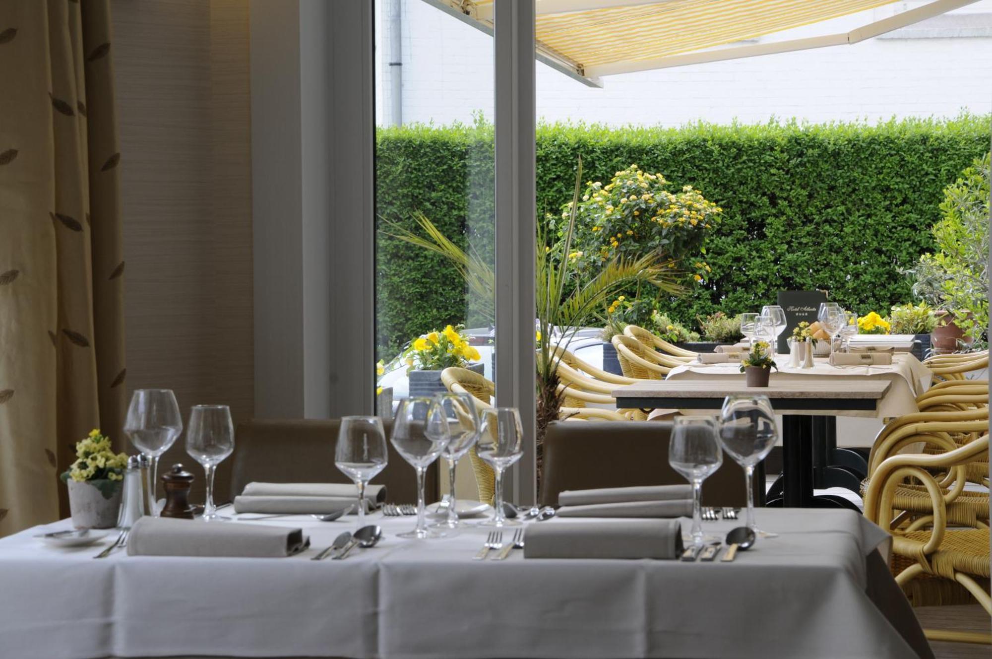 Hotel Atlanta Knokke Bagian luar foto